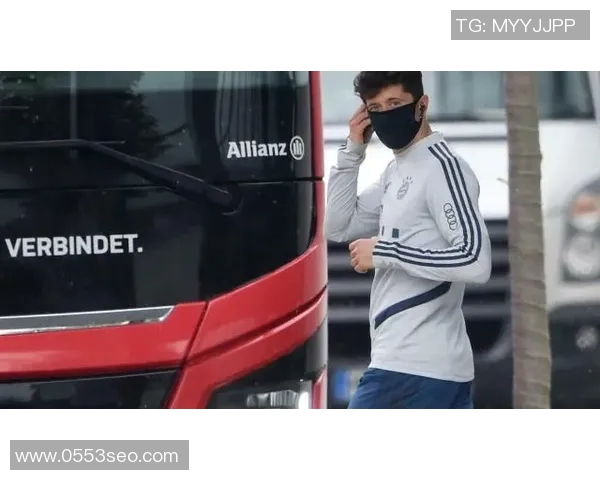 德甲经典:球馆解封,全员拒戴口罩 德甲经典:球馆解封,全员拒戴口罩